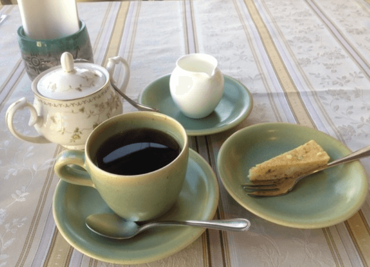 カサグランデのコーヒーとミニデザート