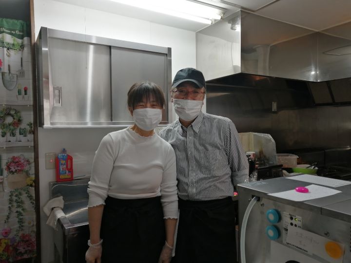 一橋学園駅近くにあるからあげ和楽を経営されているご夫婦